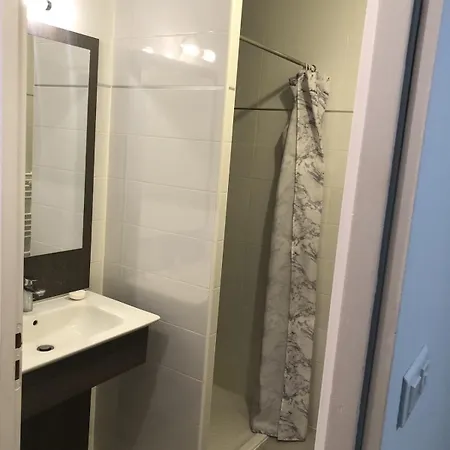 For Rent In Senior In