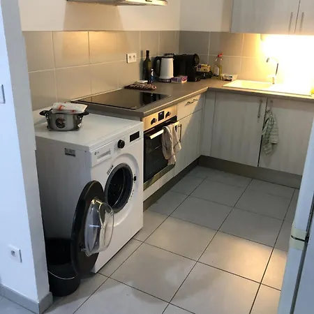 ヴィラ For Rent In Senior In *