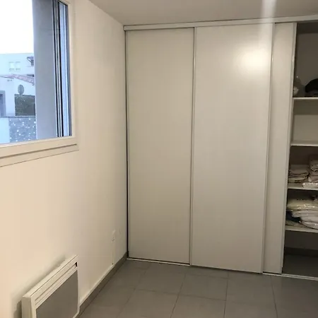 ヴィラ For Rent In Senior In *