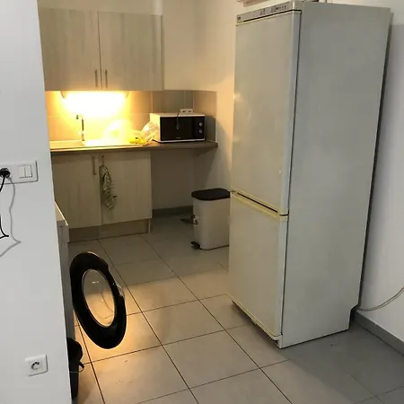 For Rent In Senior In Willa Saint-Jean-de-Védas
