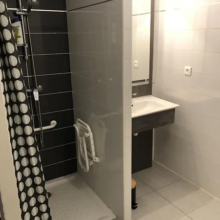 ヴィラ For Rent In Senior In サン・ジャン・ド・ヴェダ